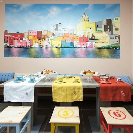 Bed And Breakfast Via Toledo 156 เนเปิลส์ ภายนอก รูปภาพ