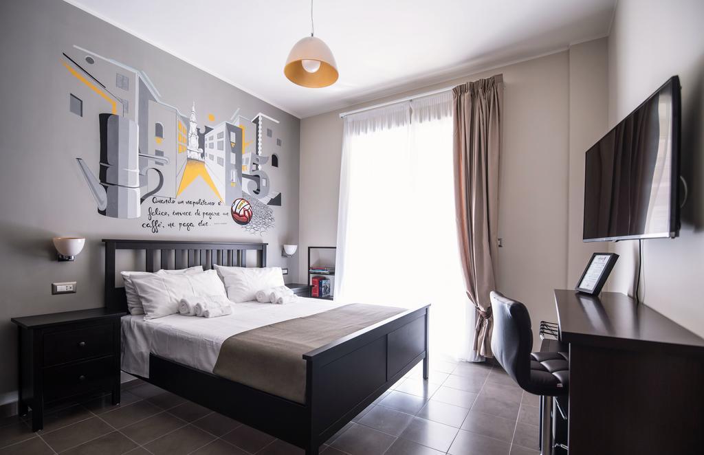 Bed And Breakfast Via Toledo 156 เนเปิลส์ ภายนอก รูปภาพ