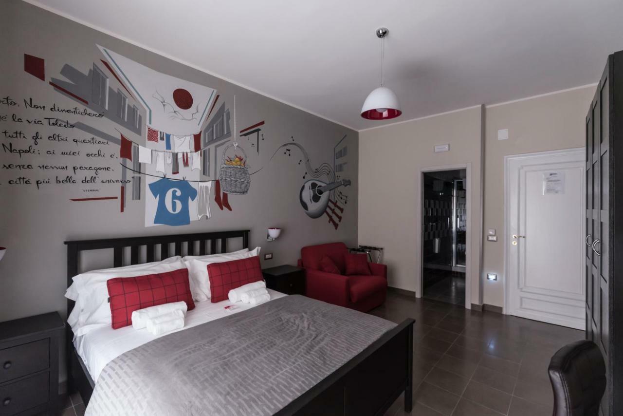 Bed And Breakfast Via Toledo 156 เนเปิลส์ ภายนอก รูปภาพ